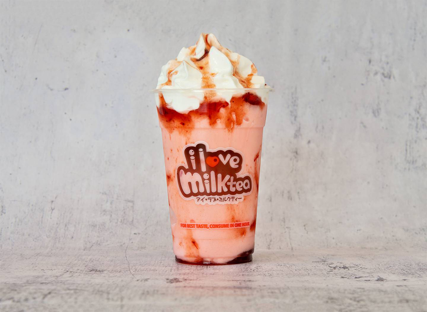 STRAWBERRY CHEESECAKE FRAPPE